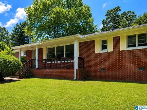 11 Seminole St, Russellville, AL 35653