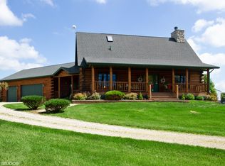 10906 Button Rd, Hebron, IL 60034