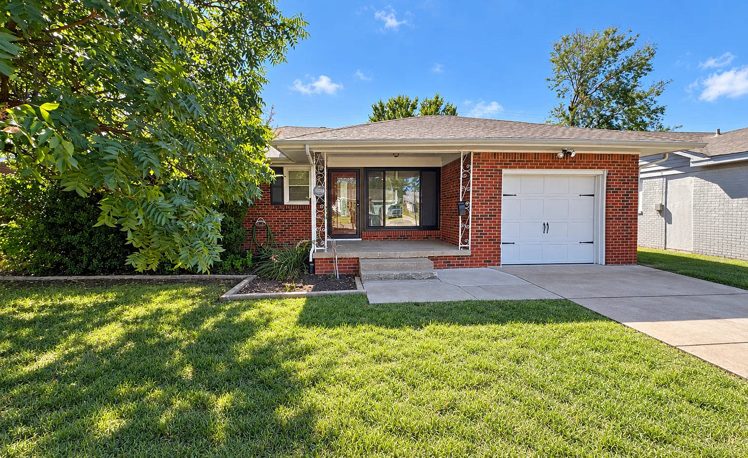 1304 Carlisle Court - 1 — Photo 1