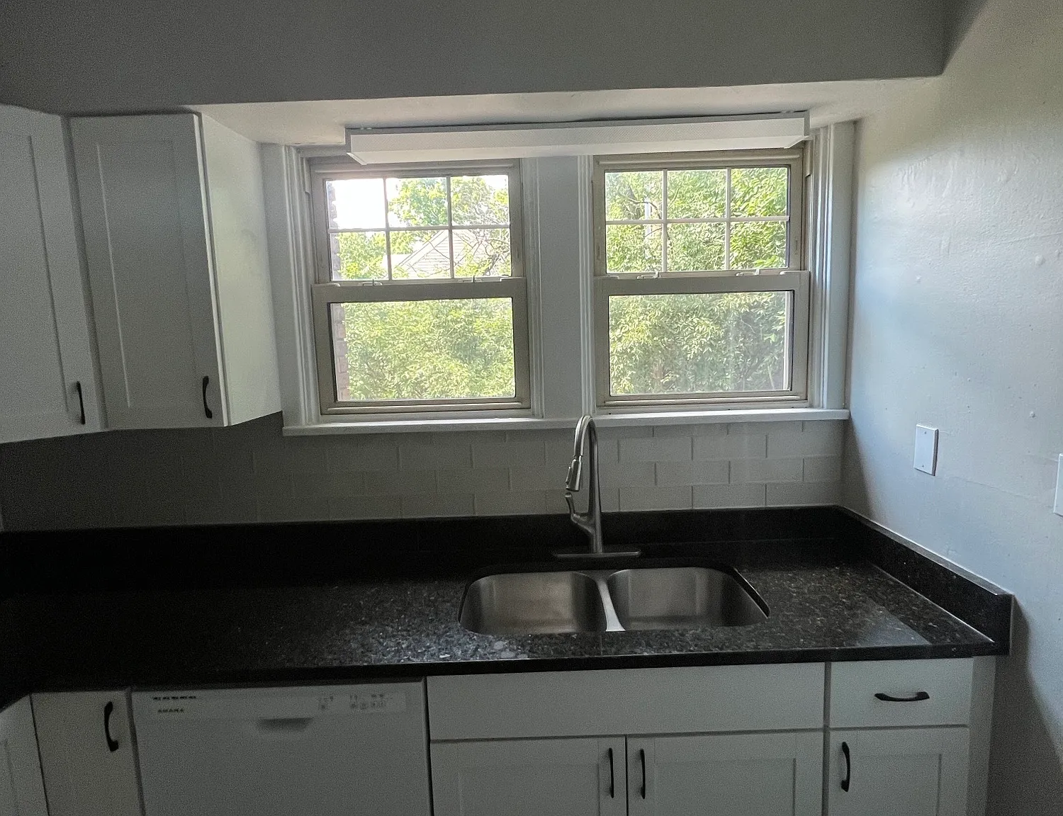 4038 Clifton Ave — Photo 3