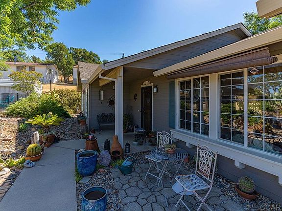 5th image of 2868 Bow Dr