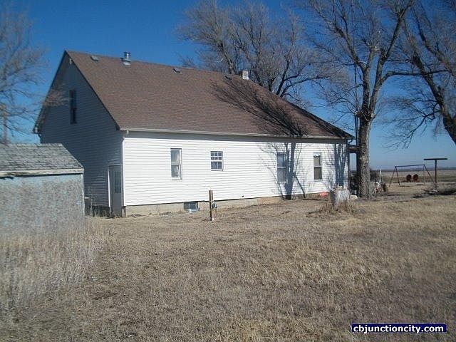 2nd image of 3195 Key Rd