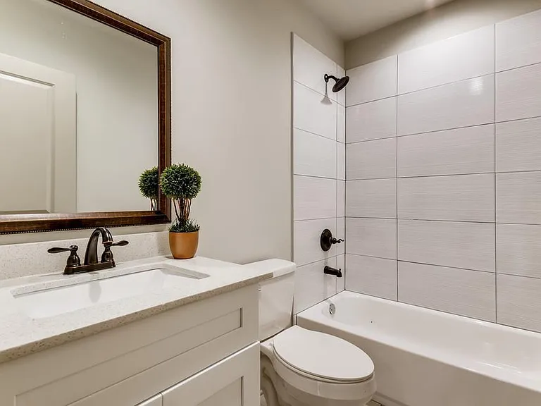 Almont Dr SW — Photo 18
