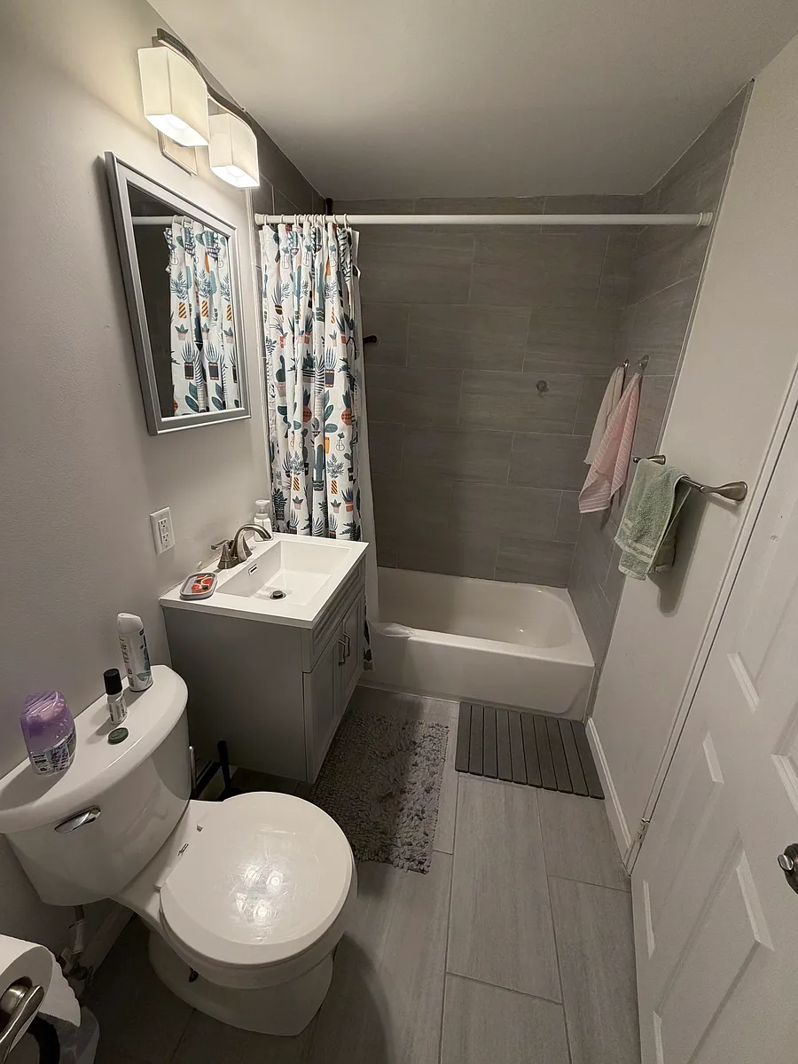 Building Photo - 7-9 Holmes St #2C