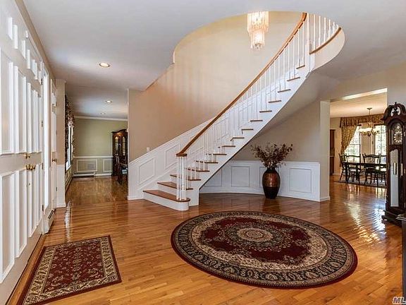 4th image of 4 Winchester Dr