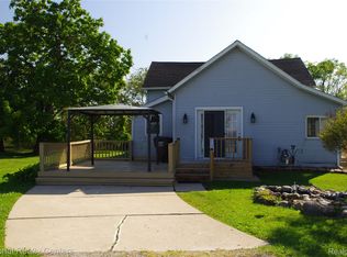 8276 War Rd, Newport, MI 48166