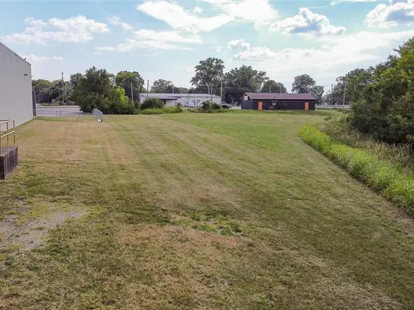 1505 Camp Jackson Rd, East Saint Louis, IL 62206