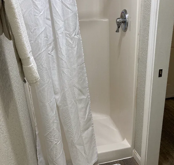 Capitol Apartments — Photo 9