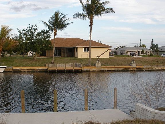 3rd image of 4006 SW 1st Pl