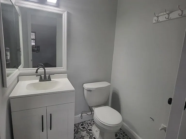 4135 NE 21st Ter #4135 — Photo 7