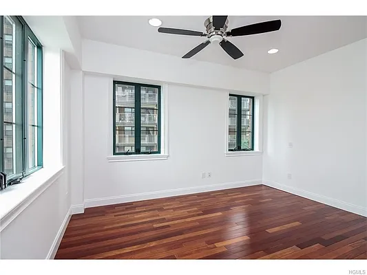 Sold by Space Marketing Shop | media 34