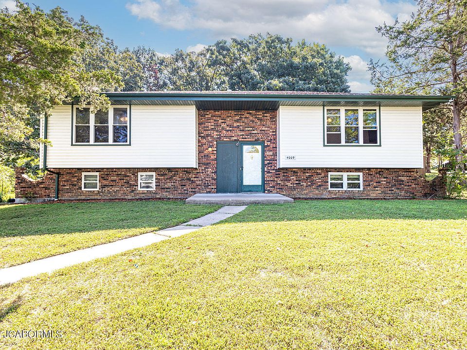 1st image of 4009 Dewberry Dr
