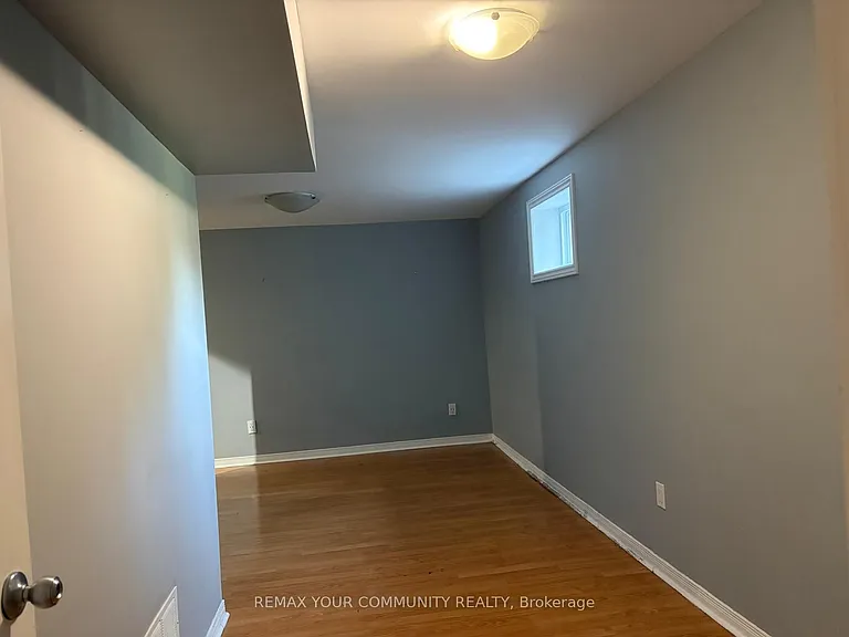 17 Daphne Cres #BASEMENT — Photo 15