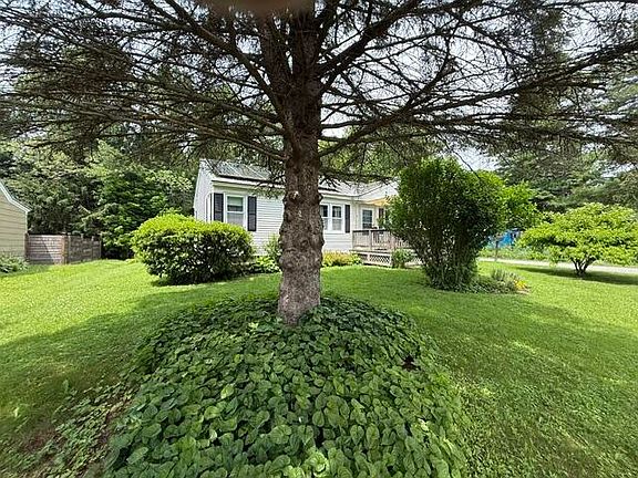 3rd image of 7 Brightwood Street