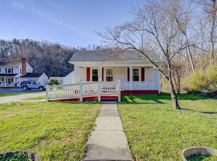 973 Academy St, Salem, VA 24153