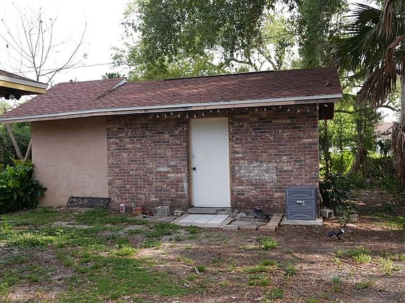5th image of 1022 Lamplighter Ln