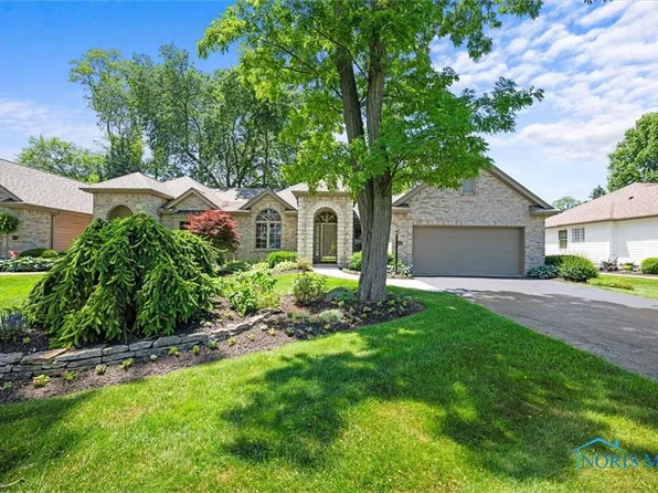 2021 Austin Bluffs Ct, Toledo, OH 43615