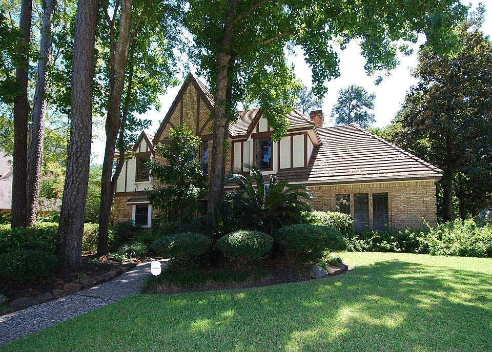 2nd image of 4802 Middle Falls Dr