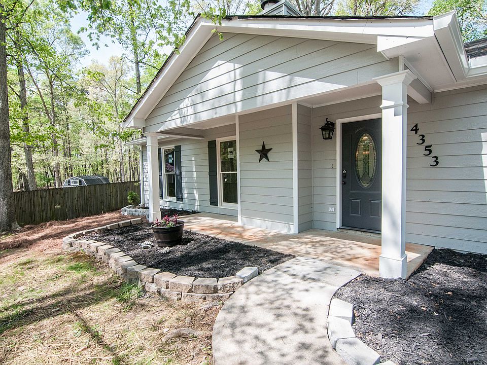 Charming front entry