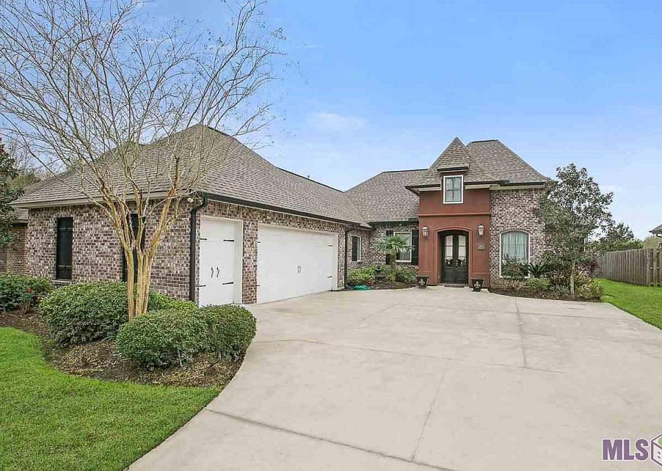 1st image of 18172 Villa Trace Ave