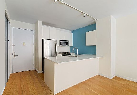 3rd image of 189 Schermerhorn St APT 3F