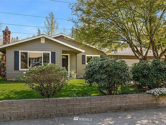2nd image of 16037 NE 105th Ct
