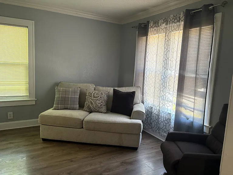 4232 Brooklyn Ave #4232 — Photo 8
