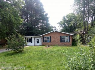 305 W Williams St, Sanford, NC 27332