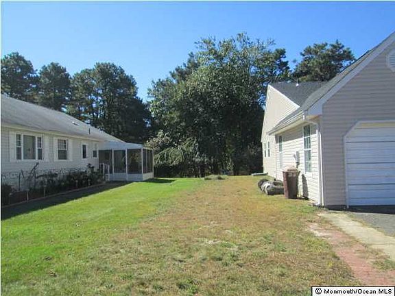 3rd image of 104 Milford Avenue