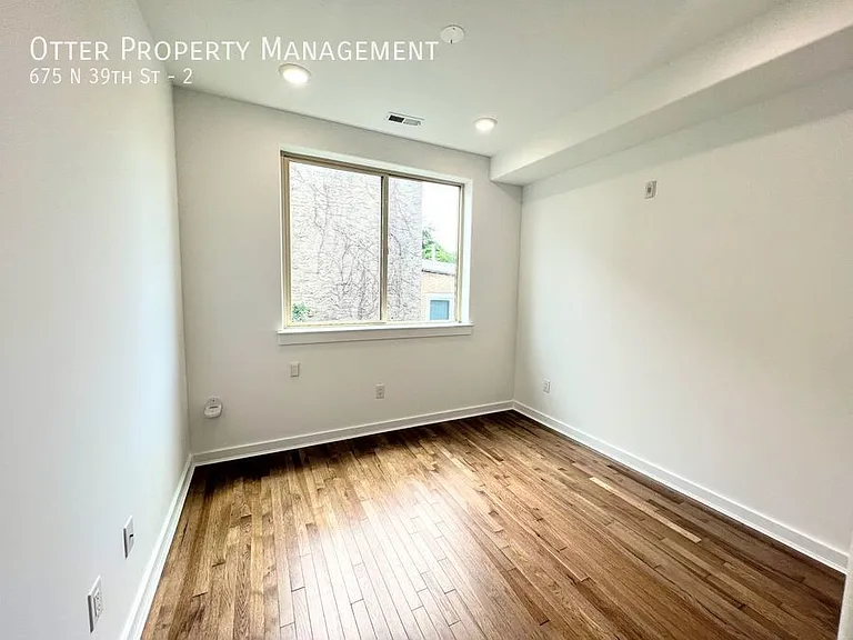 675 N 39th St #2 — Photo 32