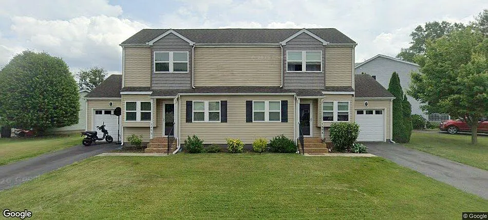 2 bed, 1180 sqft, $2,400 — Photo 1