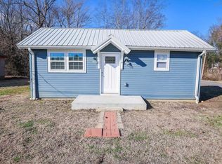 910 Walnut St, Benton, KY 42025