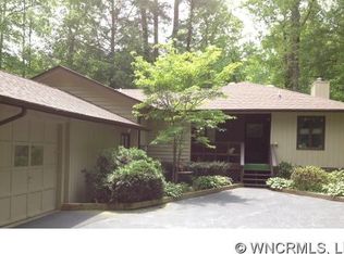 90 Surrey Ln, Brevard, NC 28712