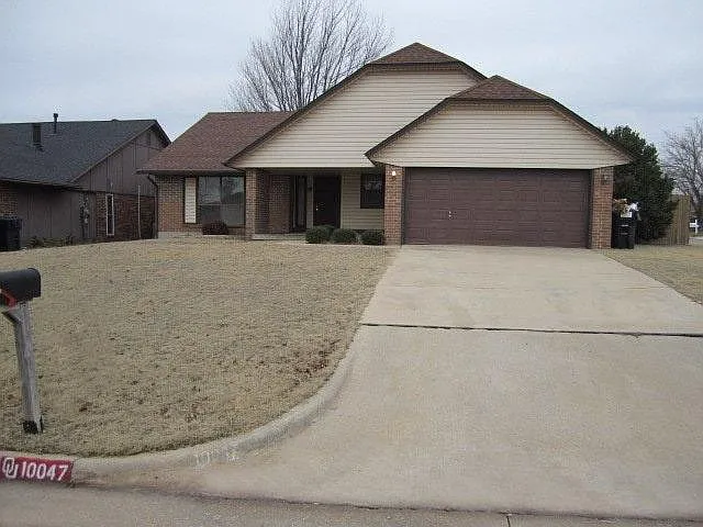 10047 S Fairview Dr — Photo 1