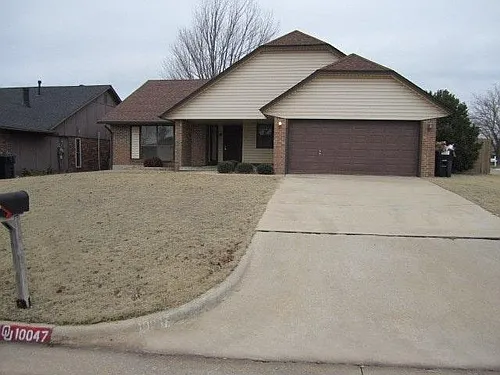 10047 S Fairview Dr Photo 1
