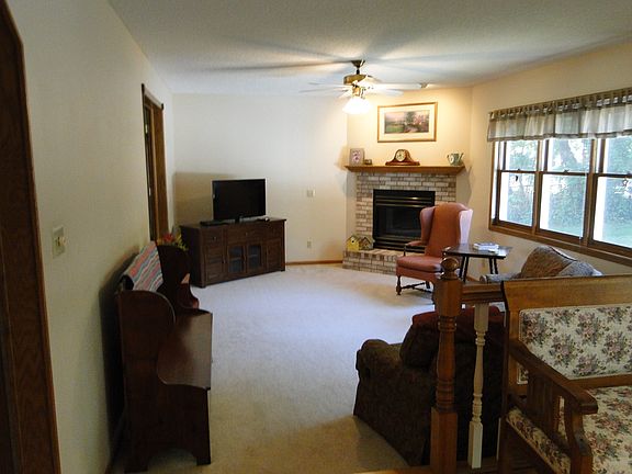 3rd image of 2370 Oak Glen Trl