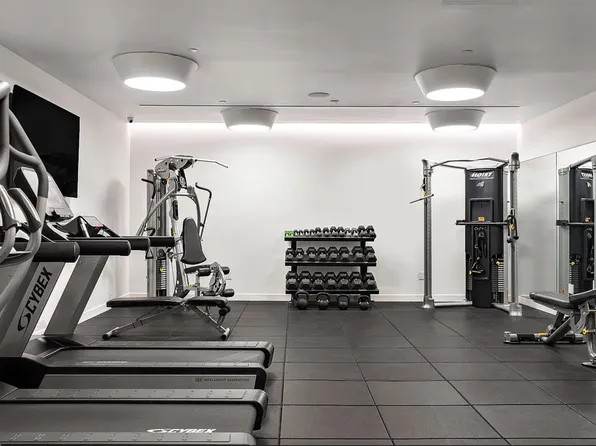 856 Washington Avenue image 26 of 30