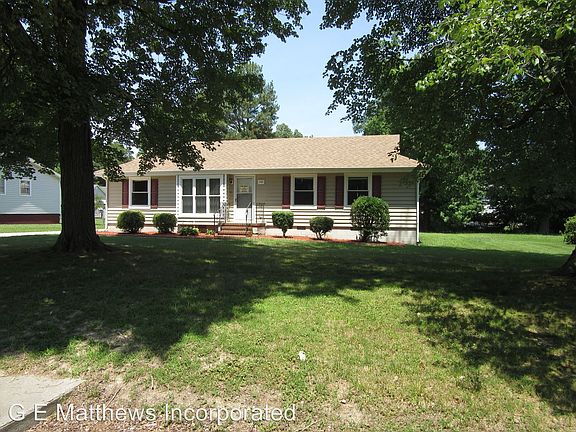 2nd image of 545 Briarwood Cir