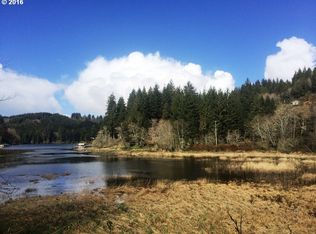 70614 Majestic Shores Rd, North Bend, OR 97459