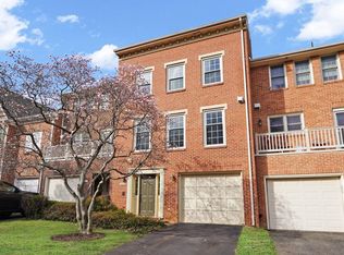 5934 Munson Ct, Falls Church, VA 22041