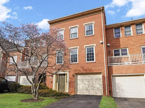 5934 Munson Ct, Falls Church, VA 22041