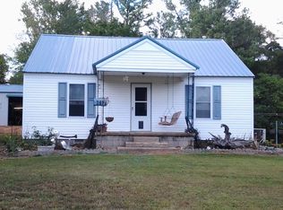 2494 Old Newburg Rd, Murray, KY 42071