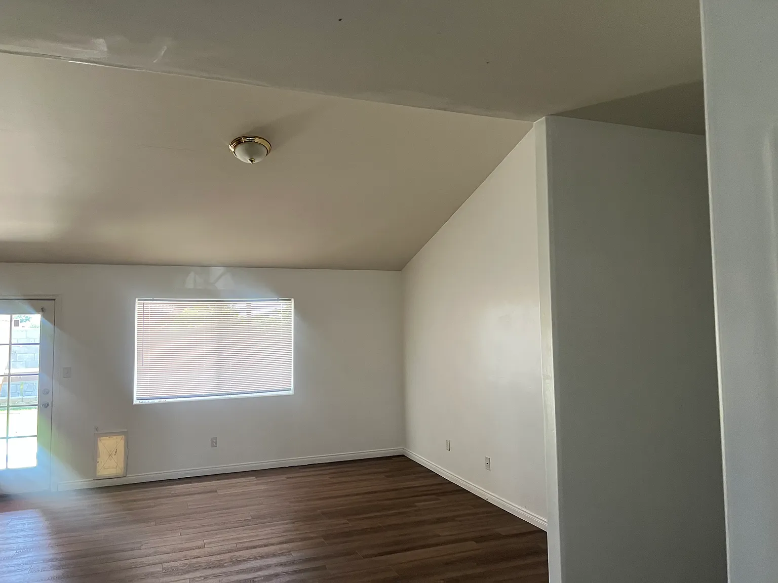 3 bed, 1579 sqft, $2,200 — Photo 4