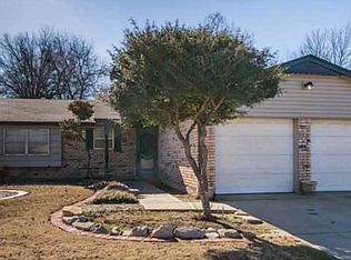 5816 Norman Ave, Warr Acres, OK 73122