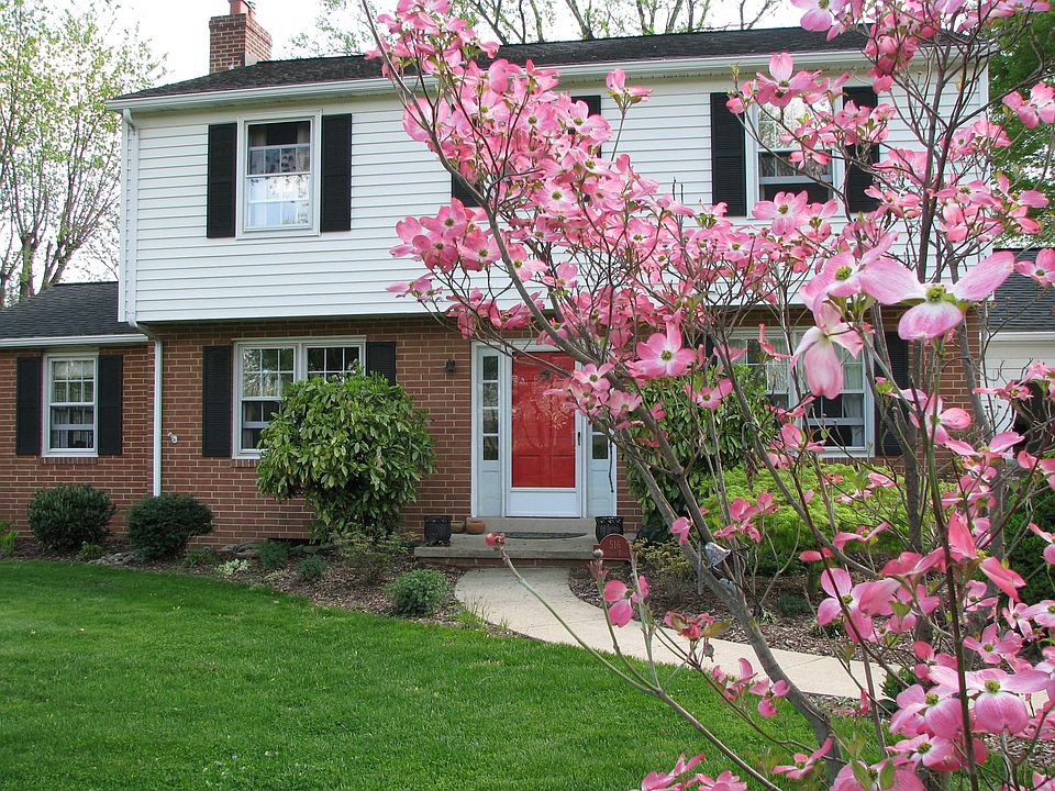 2nd image of 516 Ivydale Rd