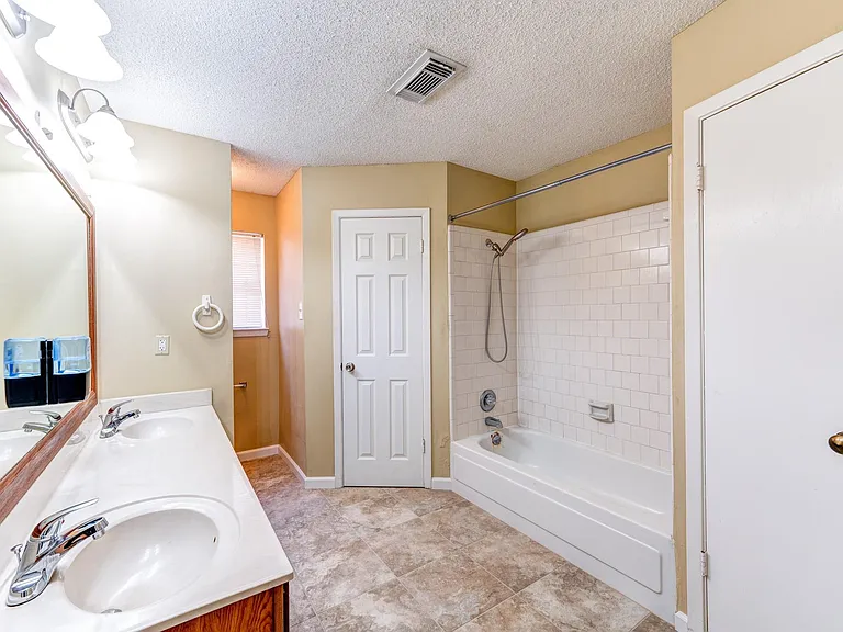 24206 Landing Way Dr — Photo 12