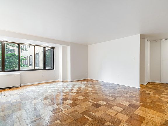 3rd image of 5410 Connecticut Ave NW APT 217