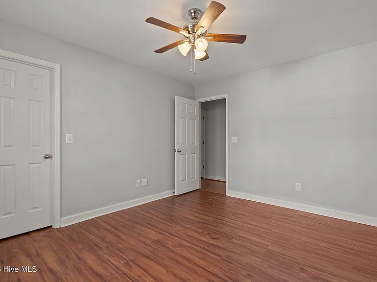 39 Bedford Cir — Photo 27