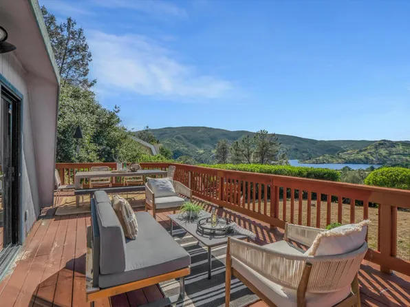 203 Blue Cove Court, Napa, CA 94558