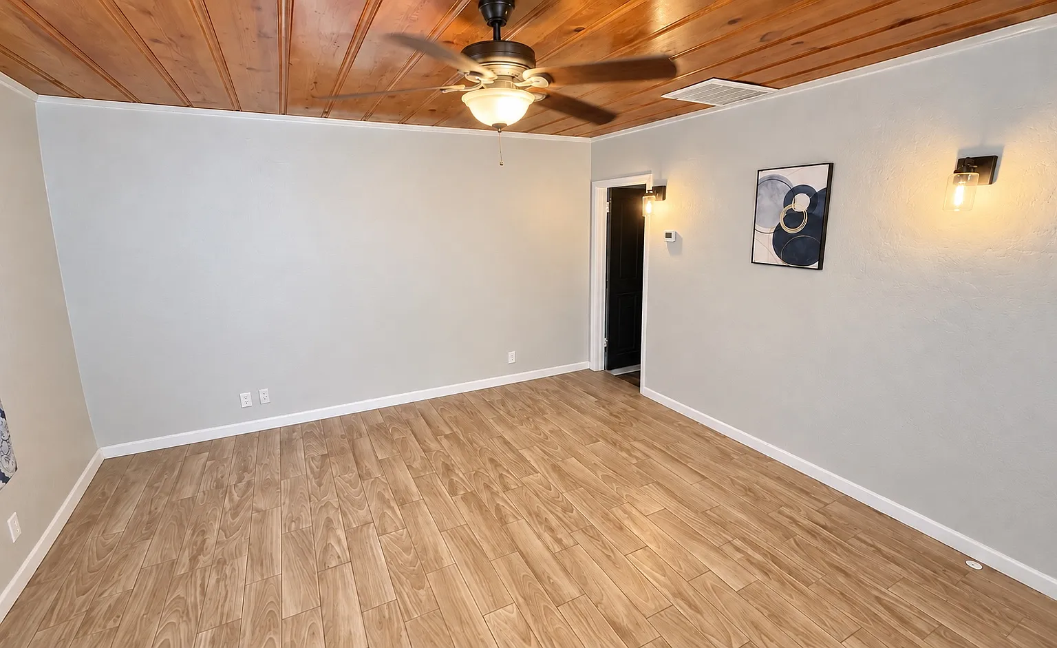 1 bed, 1200 sqft, $795 — Photo 1